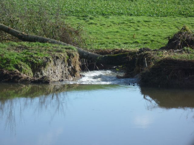 Brèche de pont Daoulaz datant de quelques jours<br/>